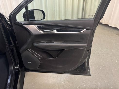 Used 2025 Cadillac XT5 Premium Luxury image 28