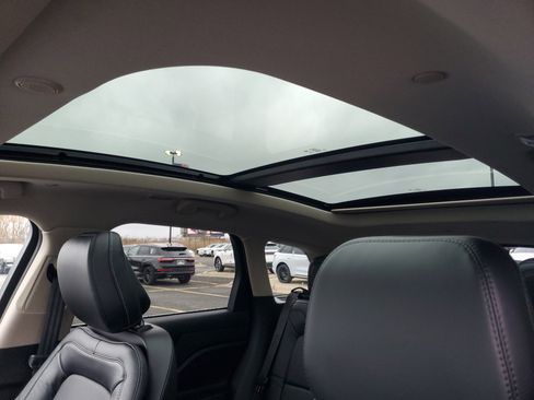 New 2026 Lincoln Corsair Grand Touring image 11