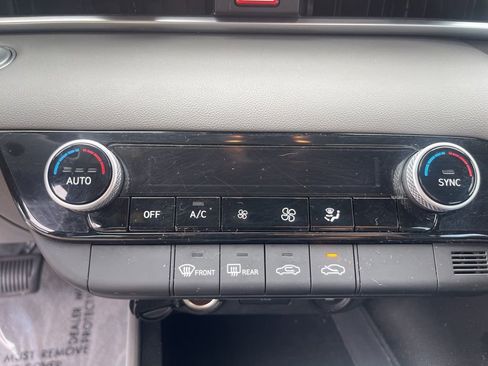 Certified 2023 Hyundai Elantra SEL FWD image 21