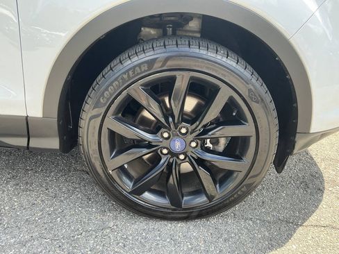 Used 2017 Ford Escape SE w/ Equipment Group 201A AWD/4WD image 15