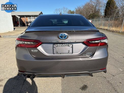 Used 2023 Toyota Camry XSE image 3