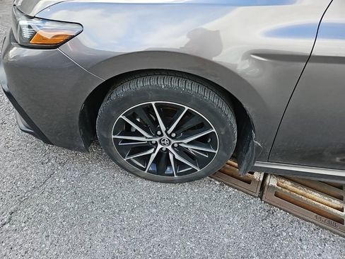 Used 2024 Toyota Camry SE image 13