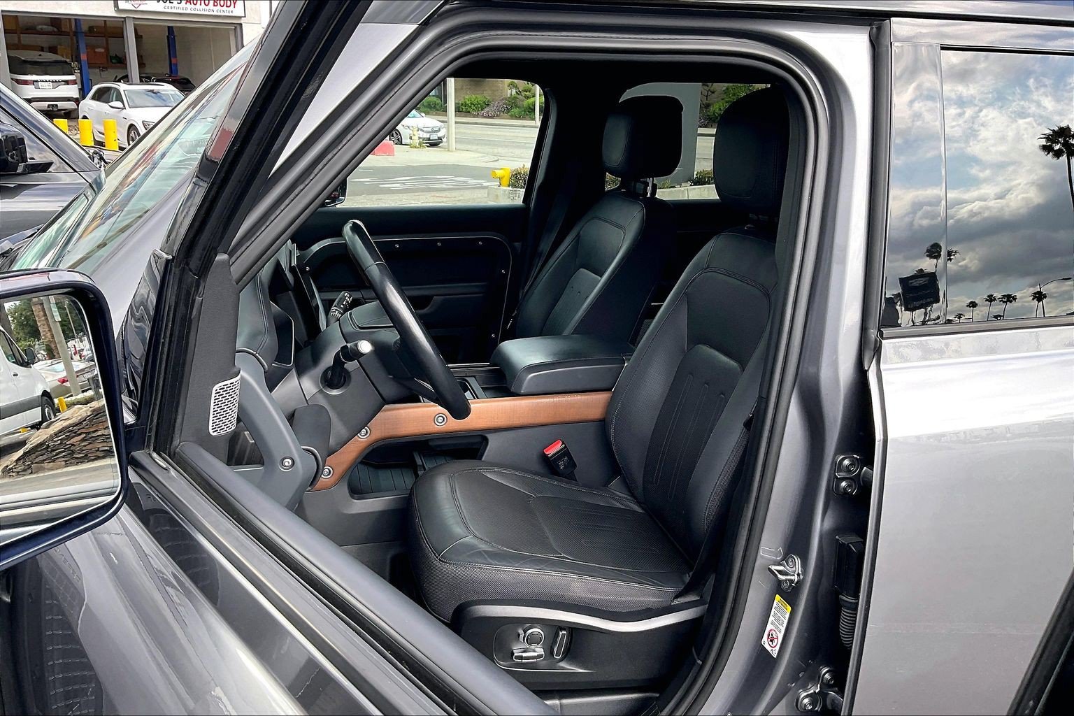Certified 2023 Land Rover Defender 130 X AWD/4WD image 8