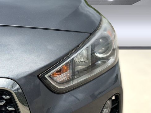 Used 2018 Hyundai Elantra GT FWD image 11