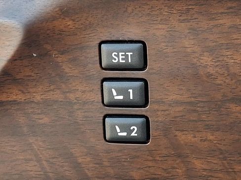 Used 2023 Subaru Ascent Touring AWD/4WD image 29