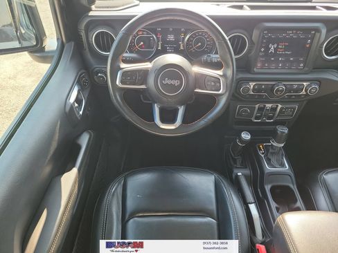 Used 2021 Jeep Wrangler Unlimited Sahara w/ Uconnect 4C Nav & Sound Group AWD/4WD image 8