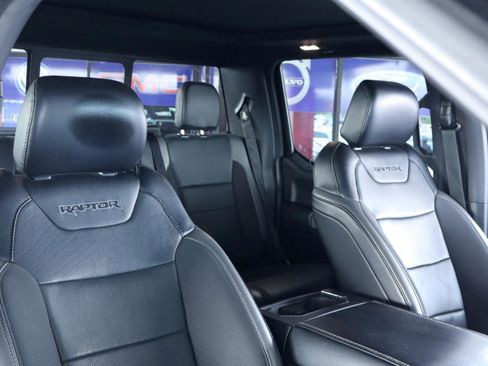 Used 2019 Ford F150 Raptor w/ Equipment Group 802A Luxury AWD/4WD image 38