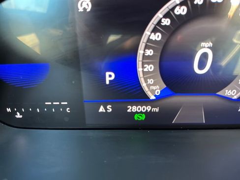 Certified 2024 Volkswagen Taos SE image 22