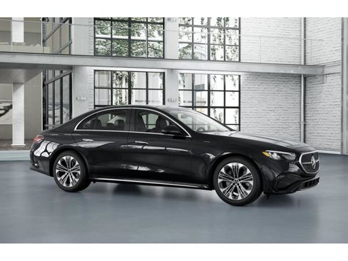 Used 2026 Mercedes-Benz E 350 4MATIC Sedan image 38