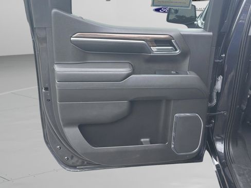 Used 2022 Chevrolet Silverado 1500 LT AWD/4WD image 30