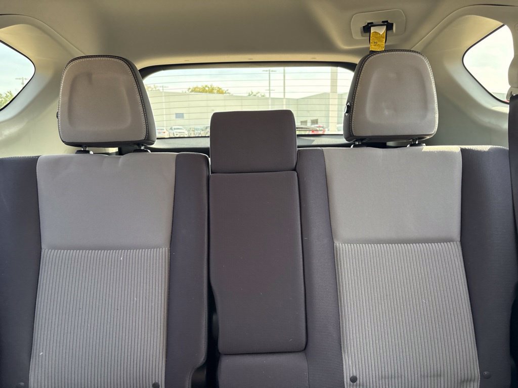 Used 2014 Toyota RAV4 XLE AWD/4WD image 17