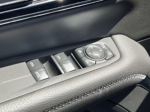 New 2026 GMC Yukon Denali w/ Advanced Technology Package AWD/4WD image 19
