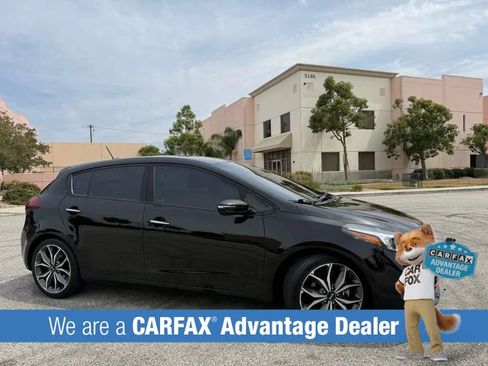 Used 2017 Kia Forte SX FWD image 2