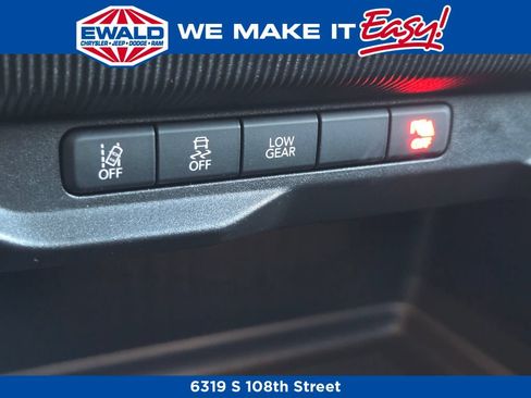 New 2026 Jeep Cherokee Overland AWD/4WD image 32