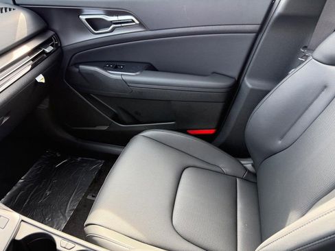 New 2026 Kia Sportage EX image 17