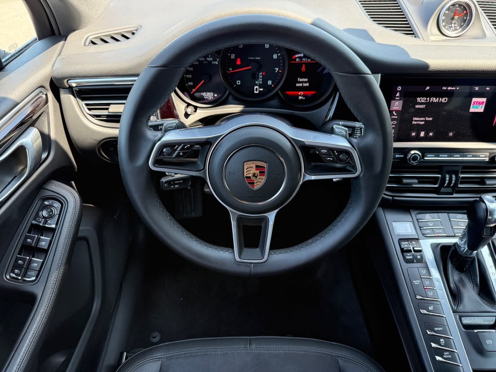 Used 2020 Porsche Macan AWD/4WD image 14