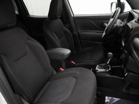 Used 2022 Jeep Renegade Altitude w/ Convenience Group image 43