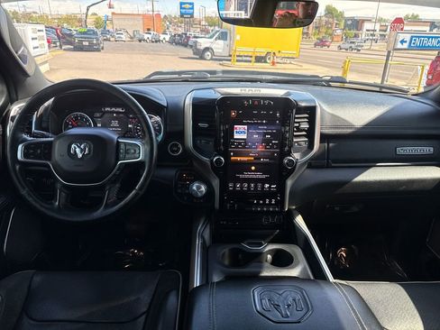 Used 2019 RAM 1500 Laramie AWD/4WD image 12