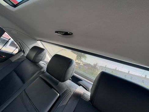 Used 2013 Mercedes-Benz S 550 4MATIC image 16