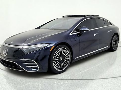 Used 2023 Mercedes-Benz EQS 450+ 4MATIC Sedan image 3