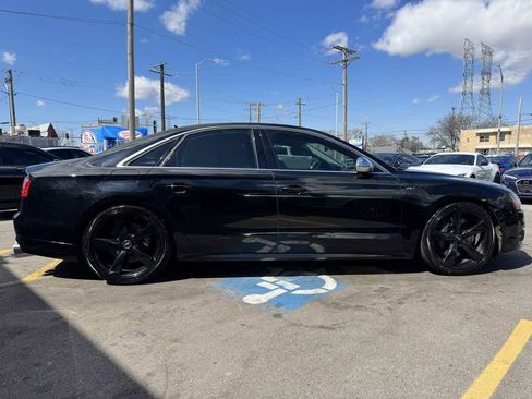 Used 2014 Audi S8 w/ Driver Assistance Package image 4