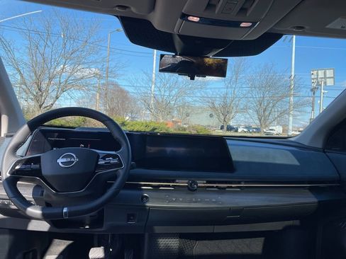 Used 2023 Nissan Ariya image 13