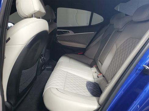 Used 2022 Genesis G70 3.3T image 22