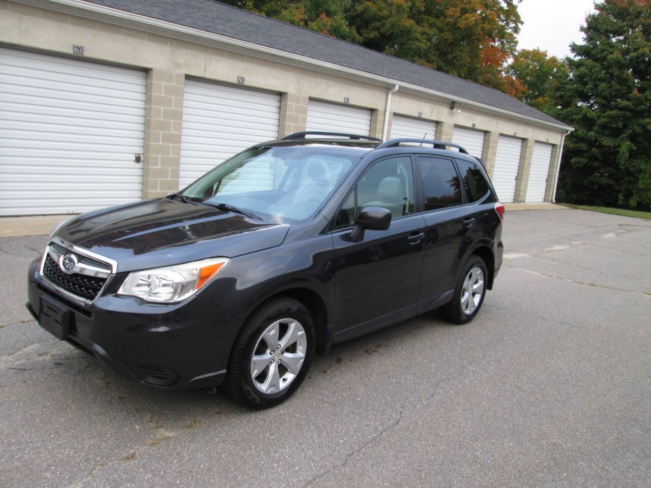 Used 2015 Subaru Forester 2.5i Premium AWD/4WD image 2