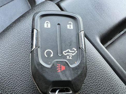 Used 2020 Chevrolet Silverado 1500 LT w/ All-Star Edition image 38