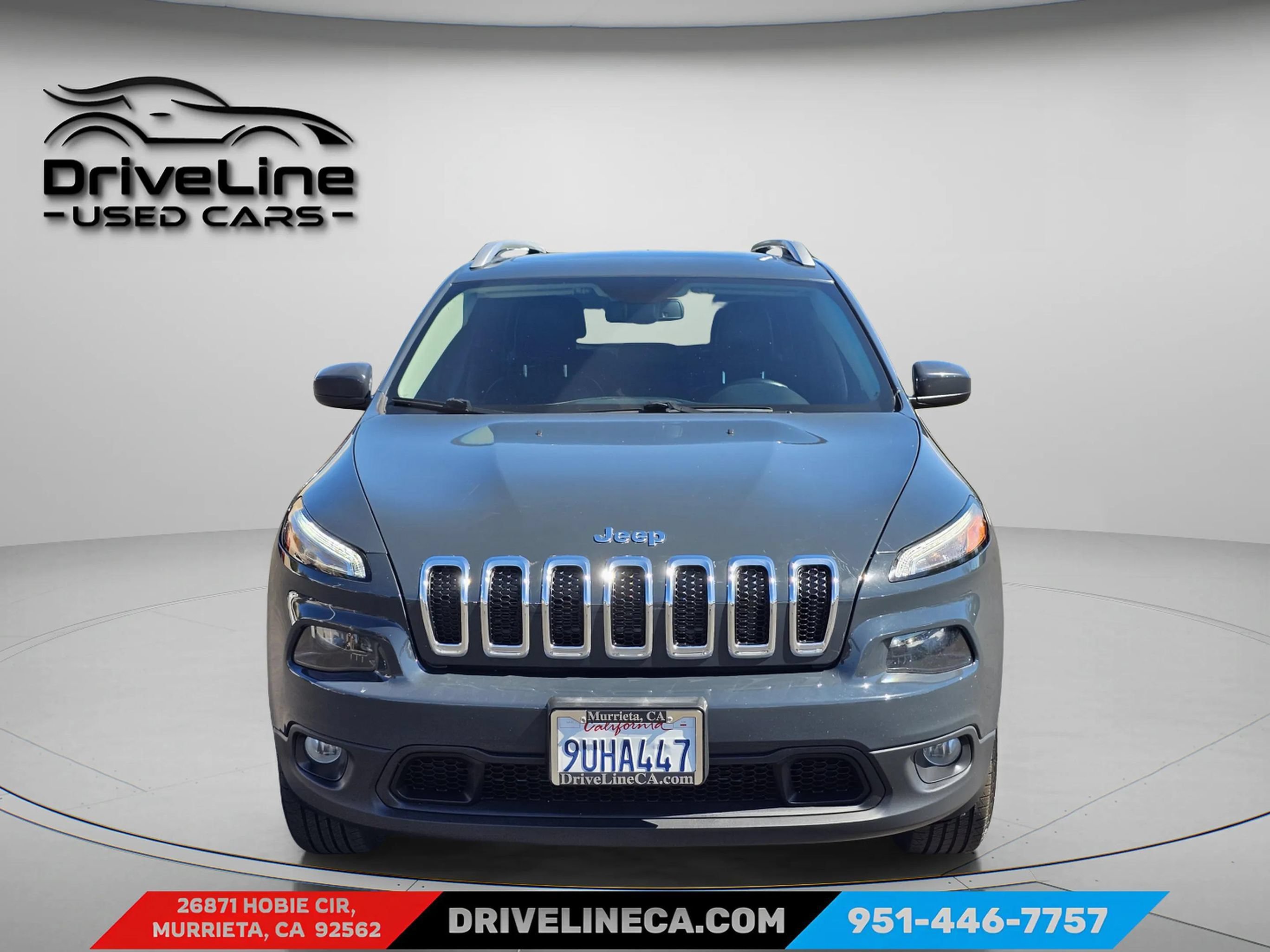 Used 2018 Jeep Cherokee Latitude Plus w/ Comfort/Convenience Group AWD/4WD image 2