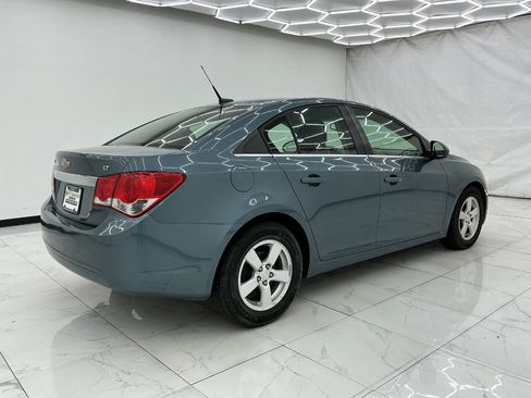 Used 2012 Chevrolet Cruze LT FWD image 6