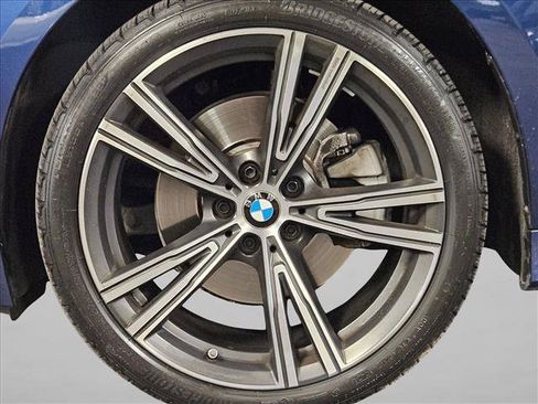 Used 2024 BMW 330i Sedan w/ Premium Package RWD image 23