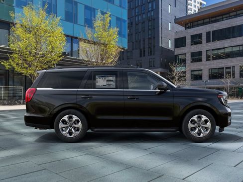 New 2027 Ford Expedition Active AWD/4WD image 5