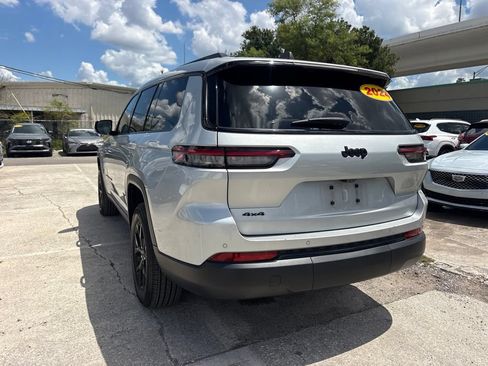 Used 2024 Jeep Grand Cherokee L Laredo AWD/4WD image 5