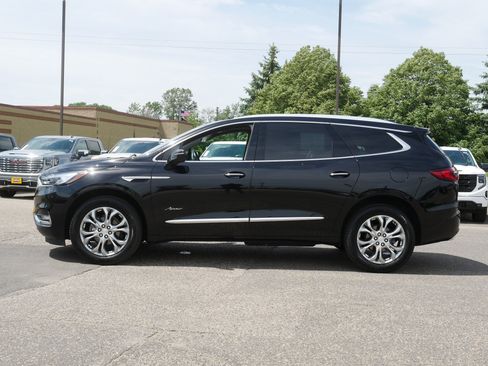 Used 2020 Buick Enclave Avenir w/ Avenir Technology Package AWD/4WD image 4