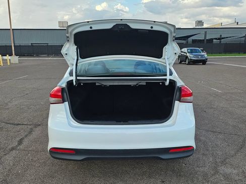 Used 2017 Kia Forte LX w/ LX Popular Package FWD image 13