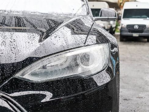 Used 2013 Tesla Model S image 7