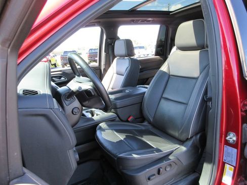 Certified 2024 Chevrolet Suburban Premier AWD/4WD image 20