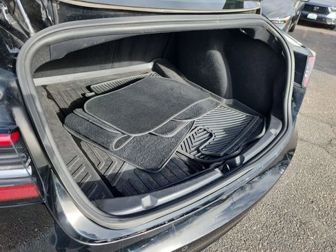 Used 2018 Tesla Model 3 Long Range image 10