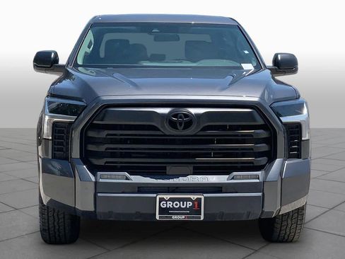 Used 2022 Toyota Tundra SR5 AWD/4WD image 4
