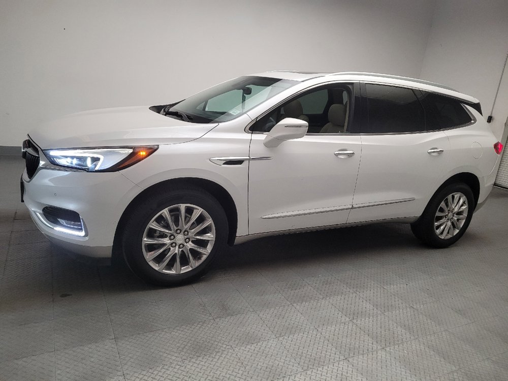 Used 2020 Buick Enclave Premium w/ Sun and Sites Package FWD image 2