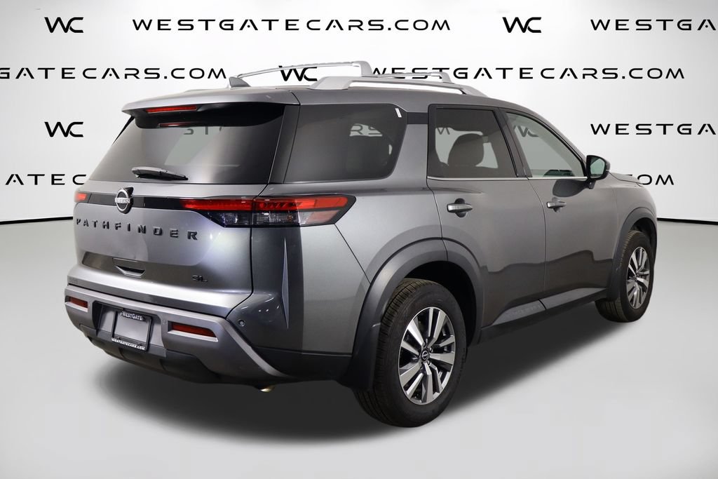 Used 2024 Nissan Pathfinder SL w/ Black Appearance Package FWD image 43
