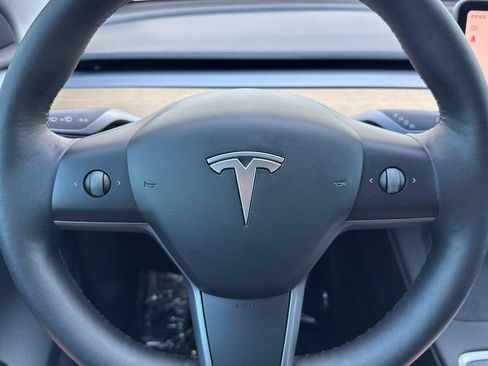 Used 2023 Tesla Model Y Long Range AWD/4WD image 27