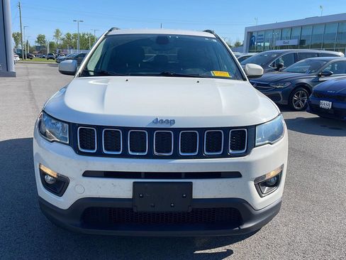 Used 2020 Jeep Compass Latitude w/ Cold Weather Group AWD/4WD image 2