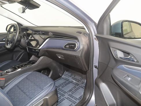 Used 2023 Chevrolet Bolt EUV Premier image 39