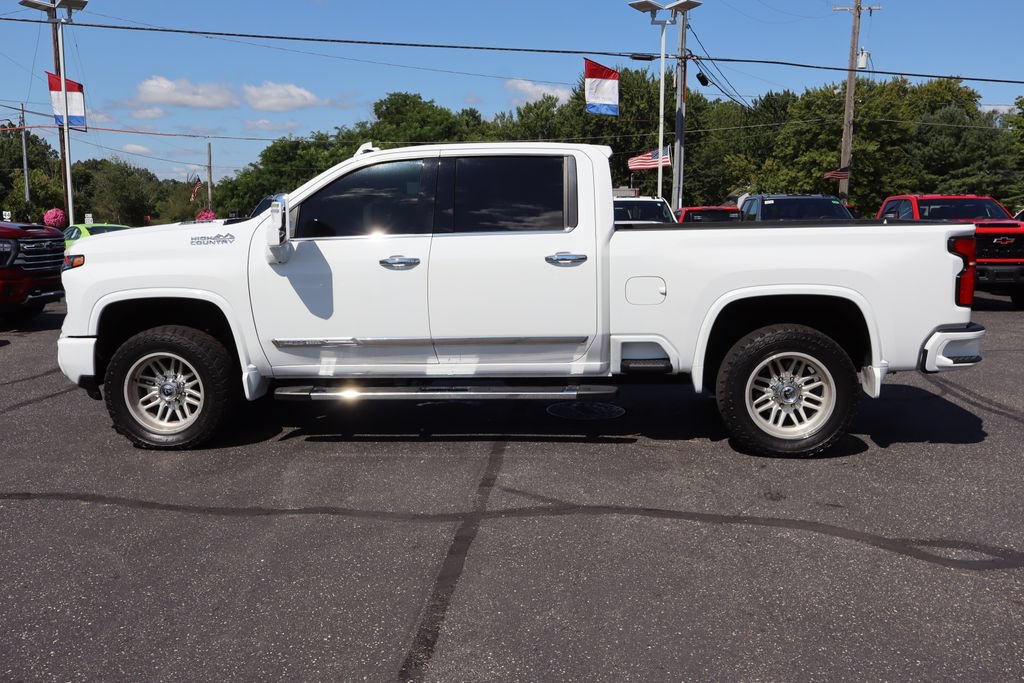 Used 2025 Chevrolet Silverado 2500 High Country w/ Technology Package AWD/4WD image 28