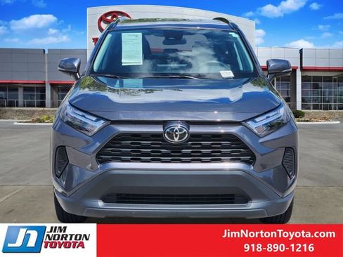 Used 2025 Toyota RAV4 XLE FWD image 2