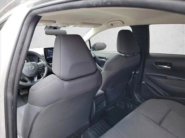 Used 2020 Toyota Corolla LE w/ Carpet Mat Package (TMS) FWD image 18