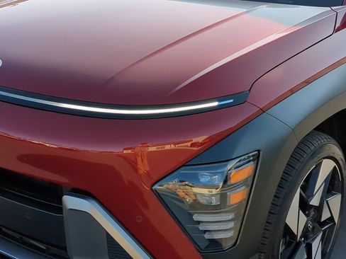 Used 2024 Hyundai Kona Limited image 12