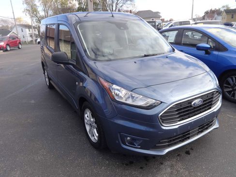 Used 2022 Ford Transit Connect XLT image 1